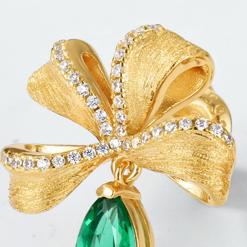 S925 sterling silver plated with 10K gold, light luxury, high-end hand-brushed craftsmanship, cultivated emerald bow earrings
