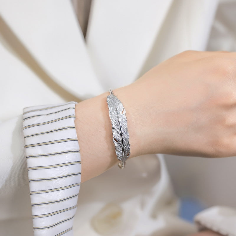 S925 sterling silver plated bright silver feather set | Hand-brushed light luxury retro jewelry four-piece set