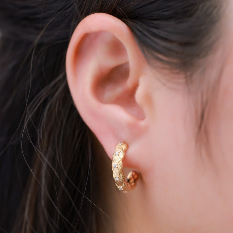 S925 sterling silver plated with 10K gold, hand-brushed and inlaid with imitation diamonds, earrings and ring set | European and American retro palace light luxury jewelry with high quality