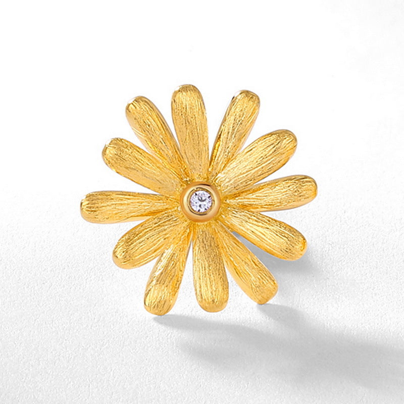 S925 sterling silver with 10K gold plated hand-brushed daisy earrings | Light luxury retro flower earrings fresh and high-end jewelry