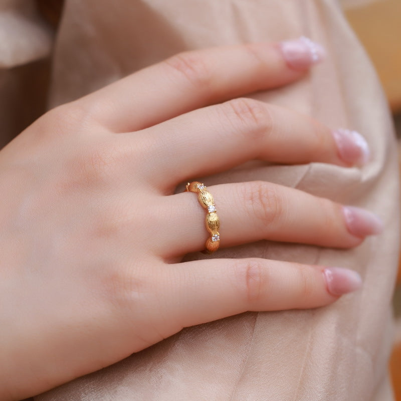 S925 sterling silver with 10K gold plated hand-brushed imitation diamond ring | European and American retro palace ring with aristocratic grain design