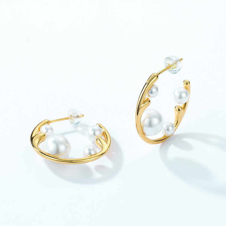 S925 純銀鍍 10K 金歐美風耳環|貝殼珠 C 形鑲嵌 時尚個性必備