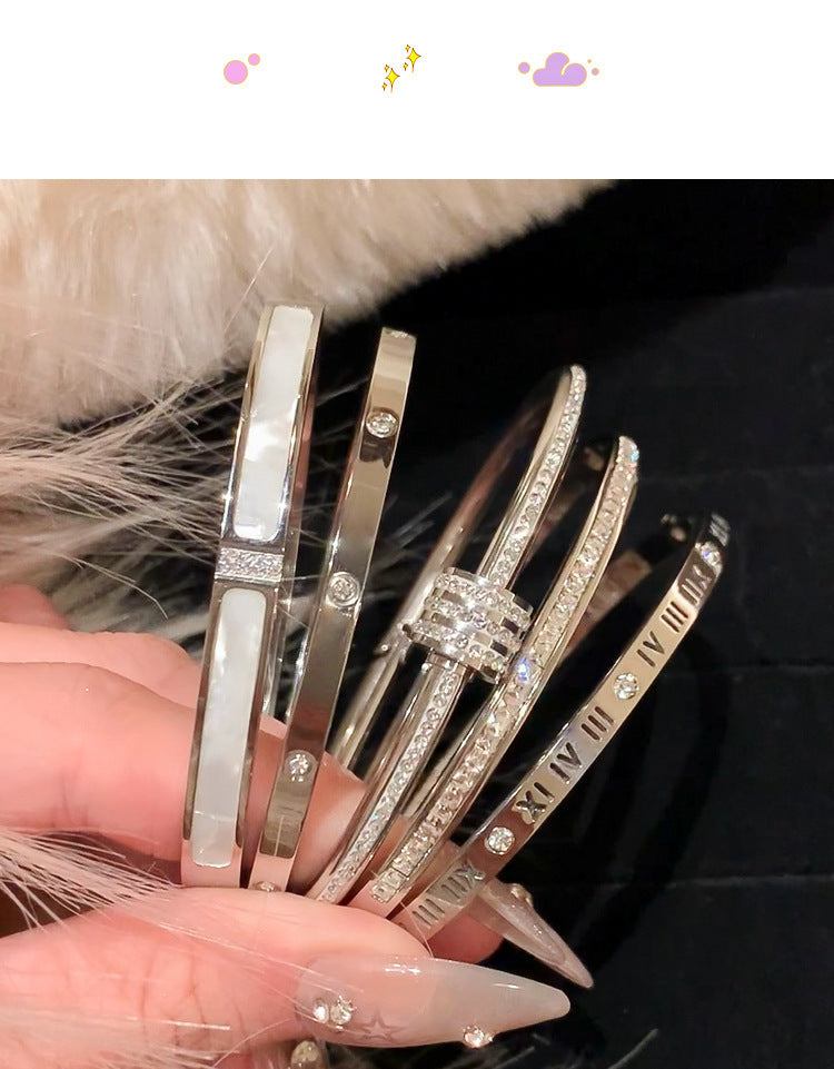 鈦鋼手鐲女生高級感滿鑽不鏽鋼手環小衆百搭輕奢不掉色情侶手飾品