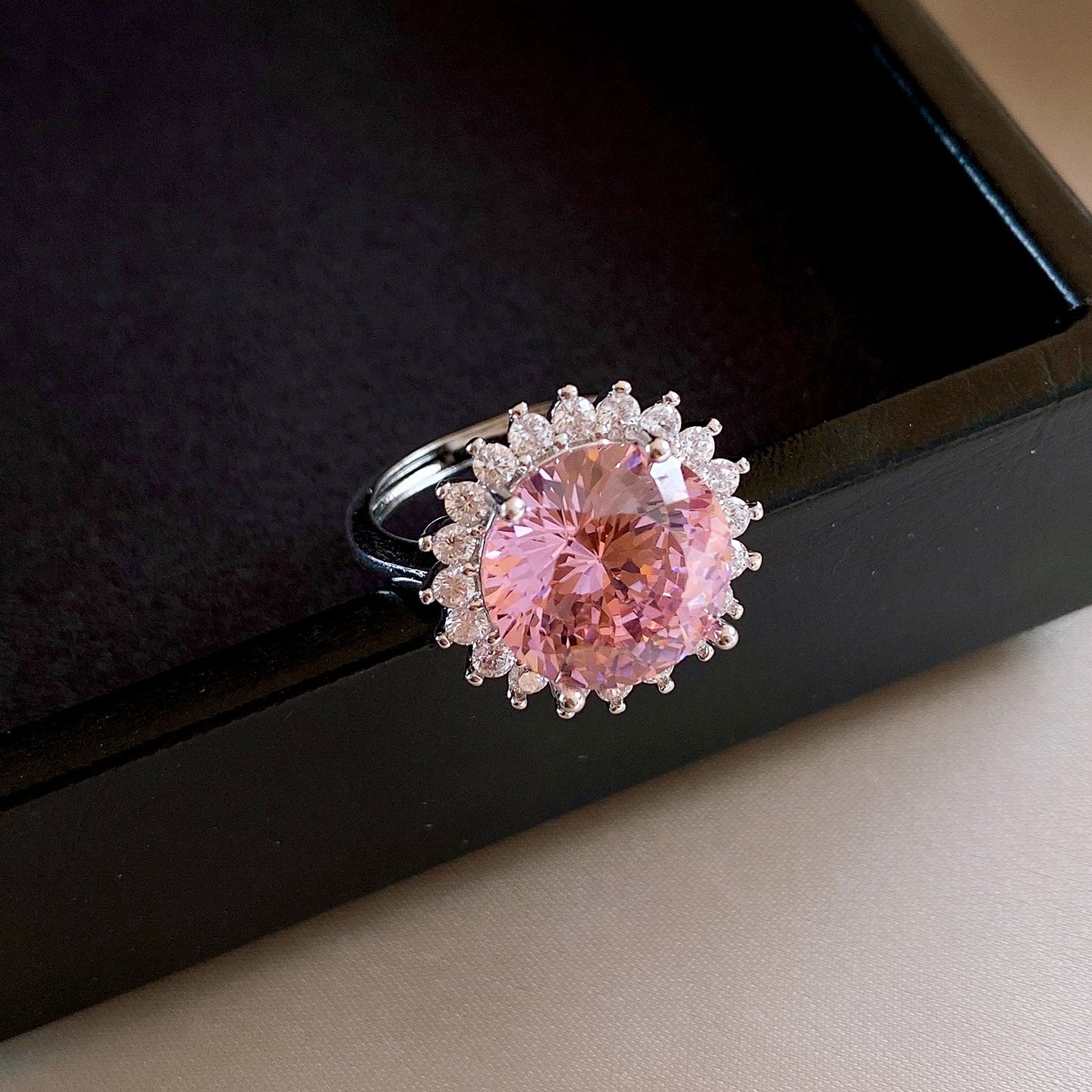 法式超閃鋯石太陽花戒指輕奢高級感指環小衆設計簡約氣質百搭手飾