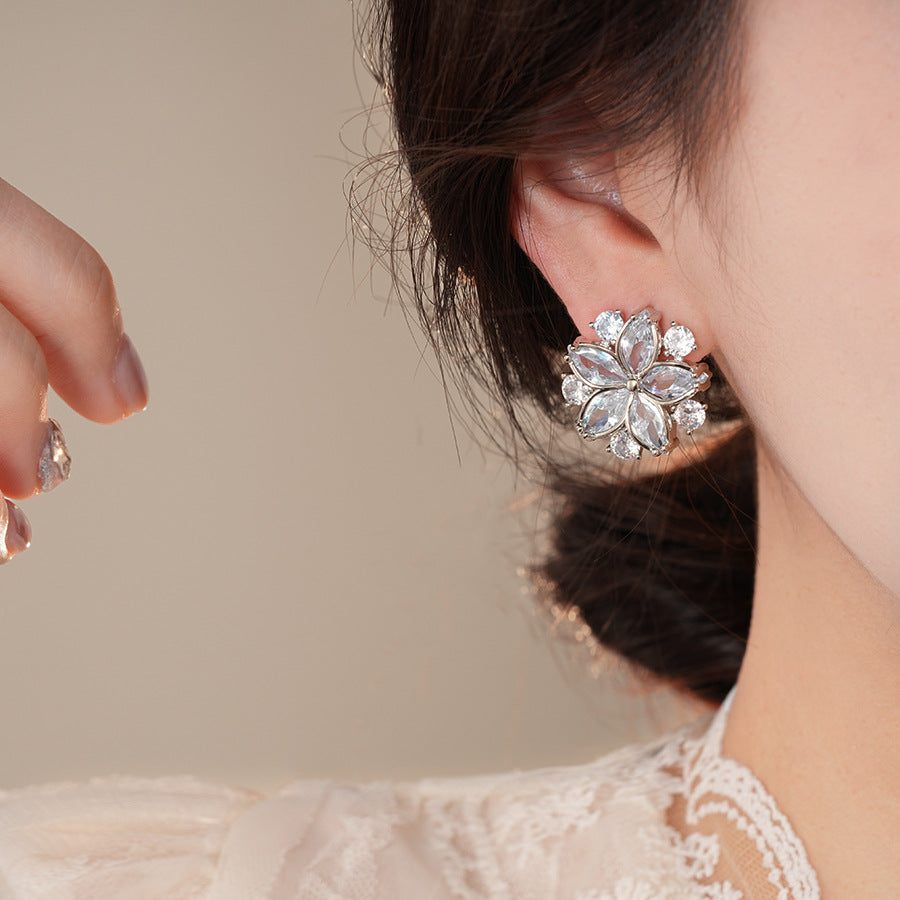 18k真金電鍍銀針鋯石花朵耳釘超閃精緻設計感耳環輕奢高級感耳飾