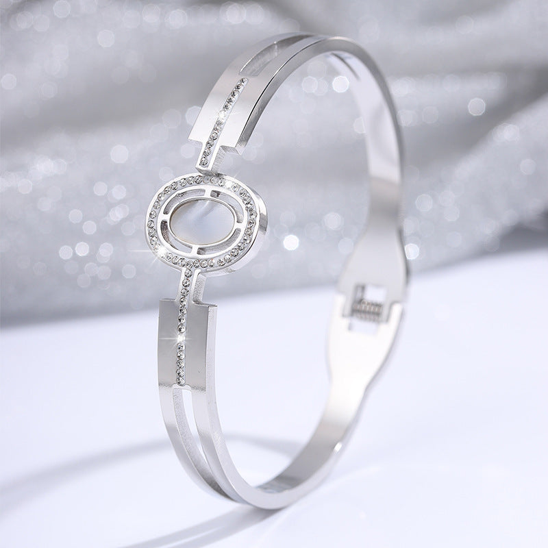 新款歐美時尚鏤空貝殼寶石鑲鑽不鏽鋼手鐲高級不掉色情侶手鐲飾品