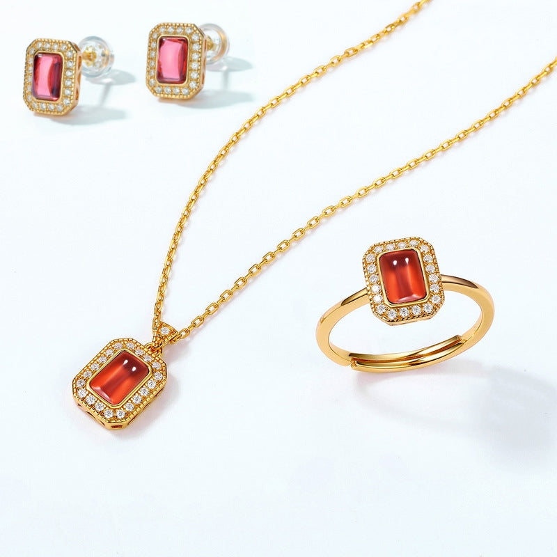 熱銷日韓風飾品！S925 純銀鍍 9K 金，天然紅石榴石仿鑽項鍊耳釘戒指套裝