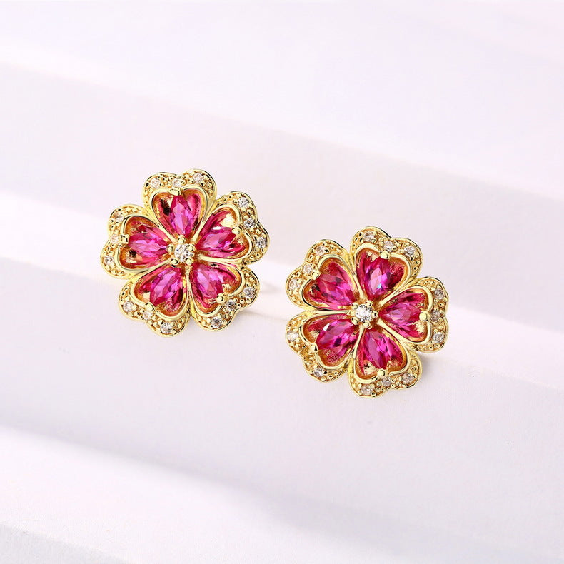 日韓潮流 S925 純銀鍍 10K 金飾品｜五葉草造型合成紅剛玉配仿鑽耳環