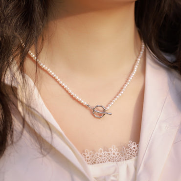 S925 sterling silver with thick silver platinum buckle and natural freshwater pearl necklace | Elegant clavicle necklace, a must-have for your outfit