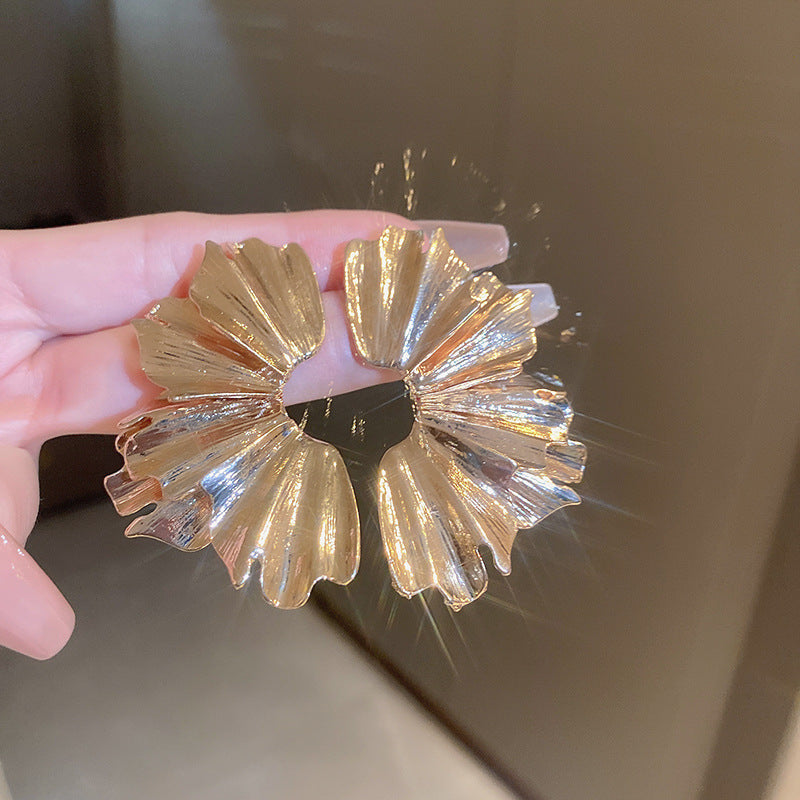 銀針歐美金屬風鏤空花朵魚尾珍珠耳環誇張氣質耳釘重工高級感耳飾