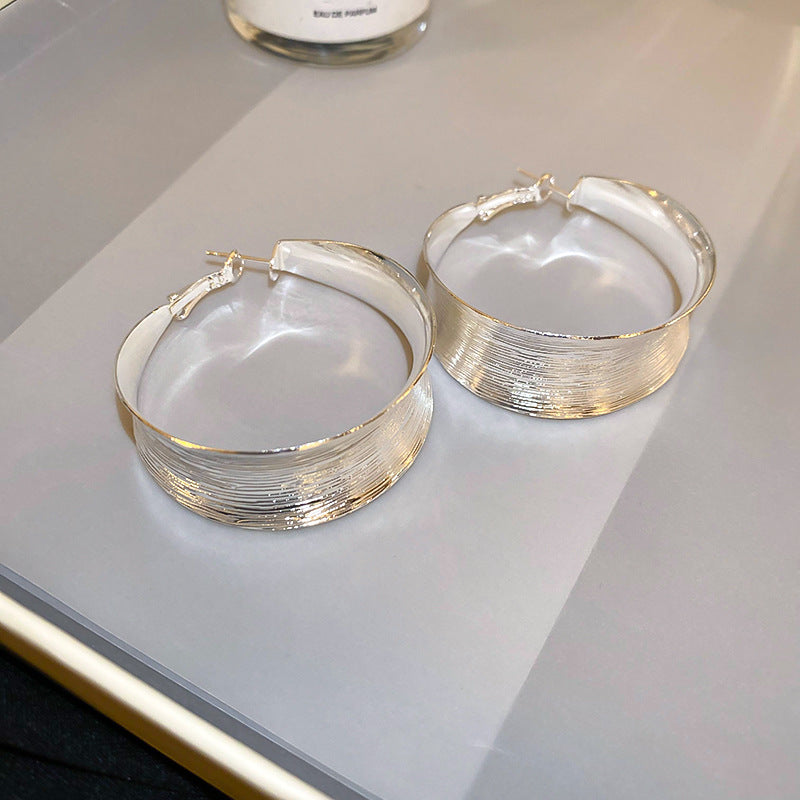 銀針歐美跨境金屬風素圈幾何耳圈氣質個性耳釘耳環誇張高級感耳飾