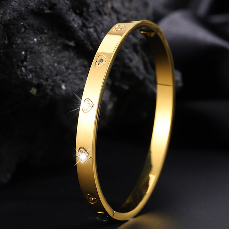 鈦鋼手鐲愛心六顆鑽不鏽鋼手鐲女生高級感時尚歐美不掉色手環