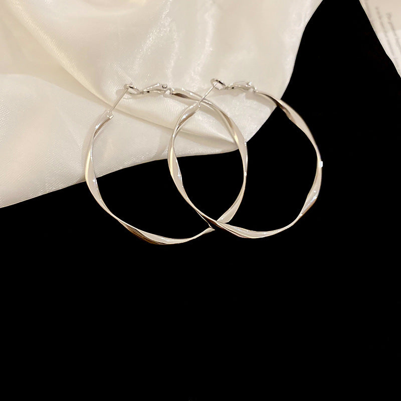 銀針歐美冷淡風鑲鑽愛心圓圈耳圈小衆簡約誇張耳環百搭高級感耳飾