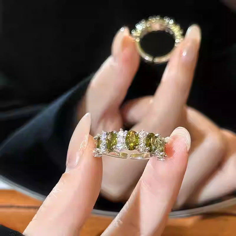 小衆復古橢圓橄欖綠鋯石開口戒指輕奢高級感食指戒氣質百搭手飾女