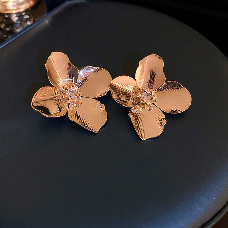 銀針冷淡風透明樹脂水滴花朵珍珠耳環時尚耳釘跨境歐美高級感耳飾