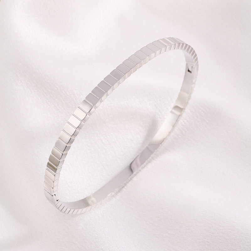鈦鋼手鐲時尚簡約條紋開口不鏽鋼手鐲女生高級感不掉色百搭手環
