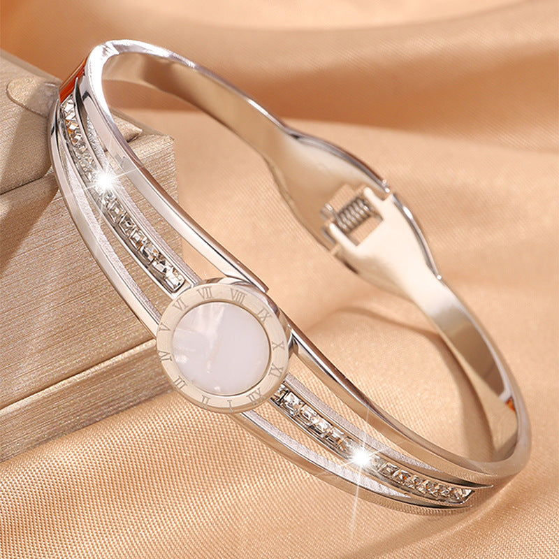 跨境熱賣新品白貝羅馬文不鏽鋼手鐲女歐美小衆輕奢鏤空鑲鑽手飾品