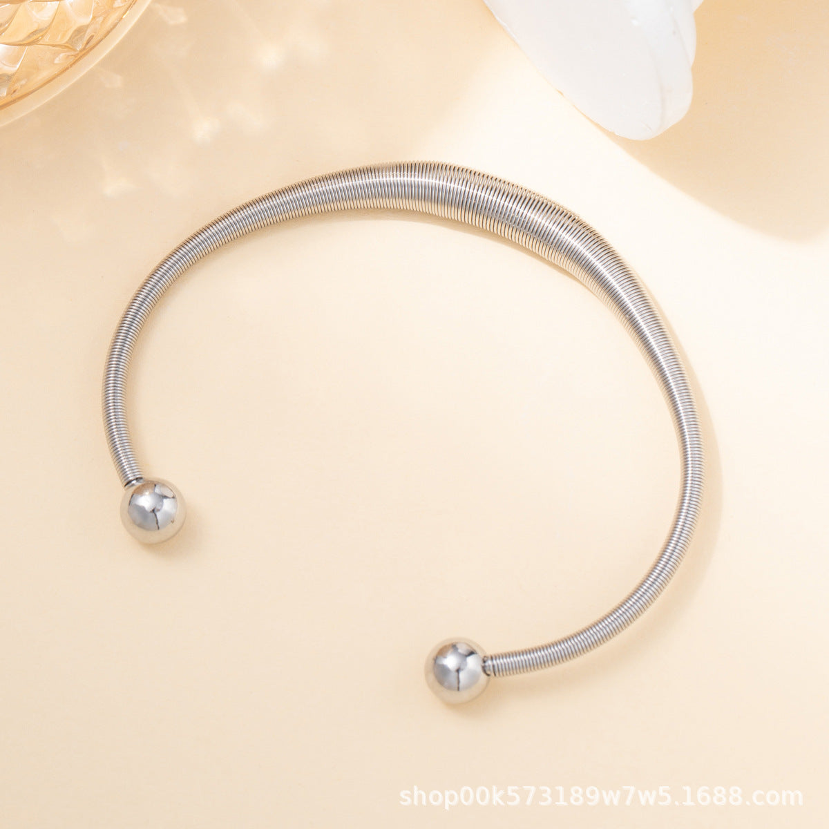 鈦鋼簡約手鐲彈力鋼絲跨境風歐美開口男女款高級感設計層次感手環