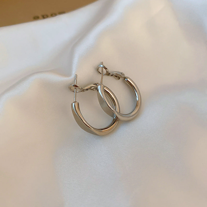 銀針歐美誇張銀色素圈愛心耳環冷淡風時尚耳圈輕奢個性高級感耳飾