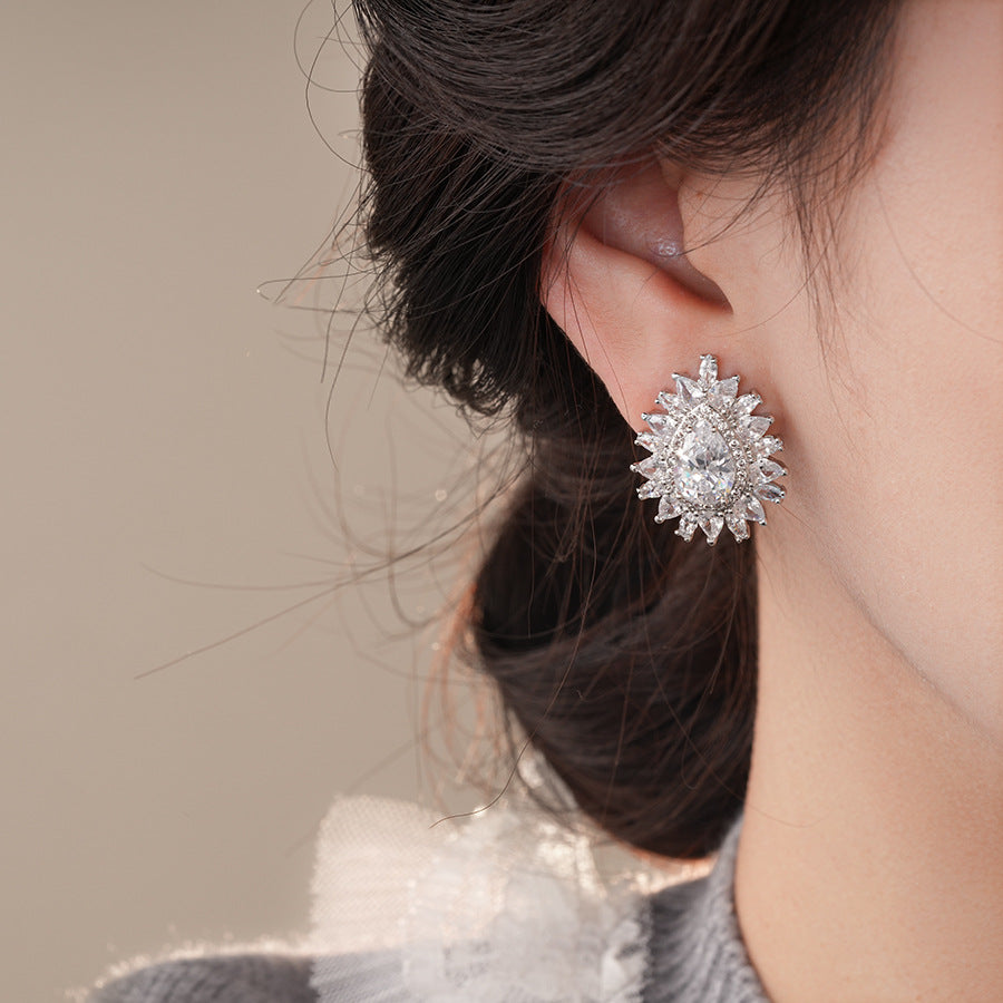 銀針歐美小衆鋯石水滴耳釘女時尚設計感跨境耳環輕奢高級感耳飾女