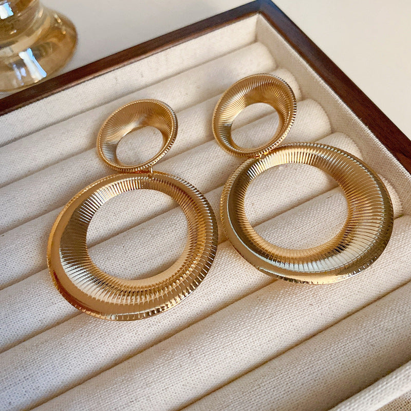 銀針歐美金屬風鏤空花朵魚尾珍珠耳環誇張氣質耳釘重工高級感耳飾