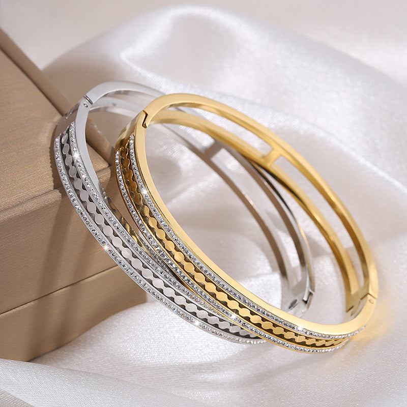 新款歐美時尚滿天星不掉色鈦鋼手鐲女高級感情侶簡約百搭手鐲飾品