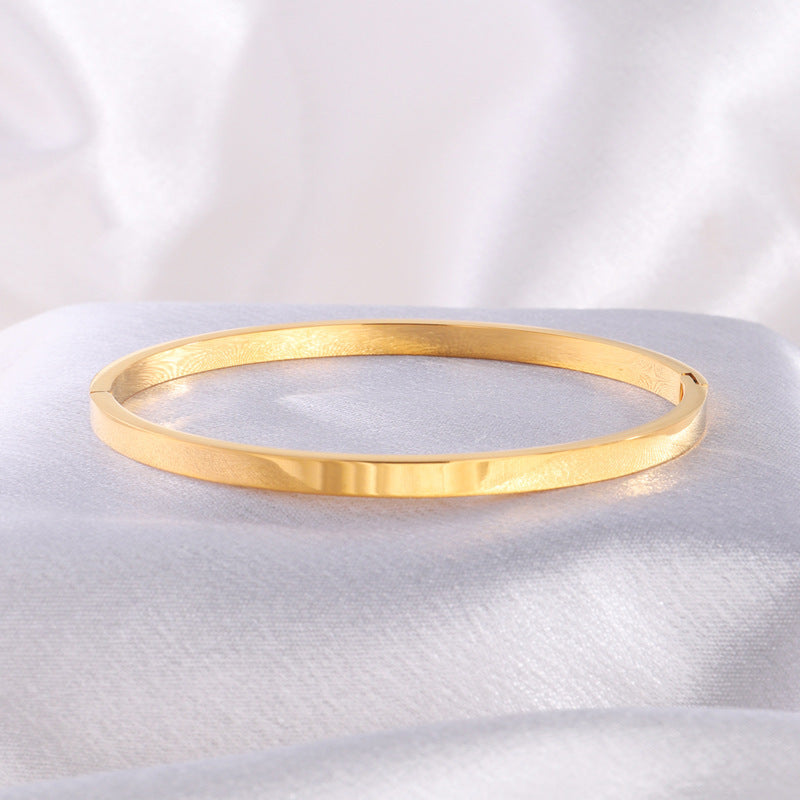 鈦鋼手鐲時尚簡約卡家手鐲女生高級感精緻18k鍍金不掉色手環