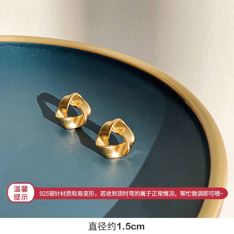 歐美跨境簡約愛心圓圈耳環時尚百搭幾何耳扣耳釘輕奢高級感耳飾女