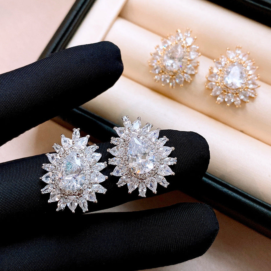 銀針歐美小衆鋯石水滴耳釘女時尚設計感跨境耳環輕奢高級感耳飾女