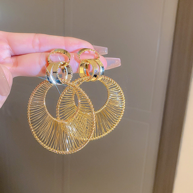 銀針歐美誇張銀色素圈愛心耳環冷淡風時尚耳圈輕奢個性高級感耳飾