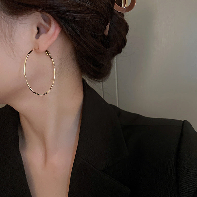 銀針歐美誇張銀色素圈愛心耳環冷淡風時尚耳圈輕奢個性高級感耳飾