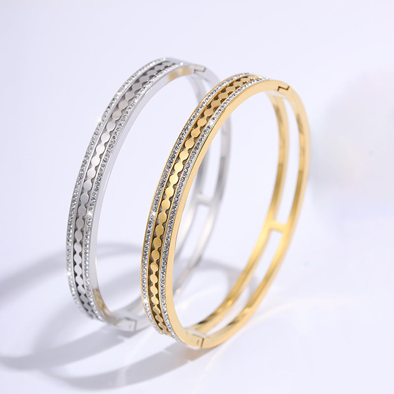 新款歐美時尚滿天星不掉色鈦鋼手鐲女高級感情侶簡約百搭手鐲飾品