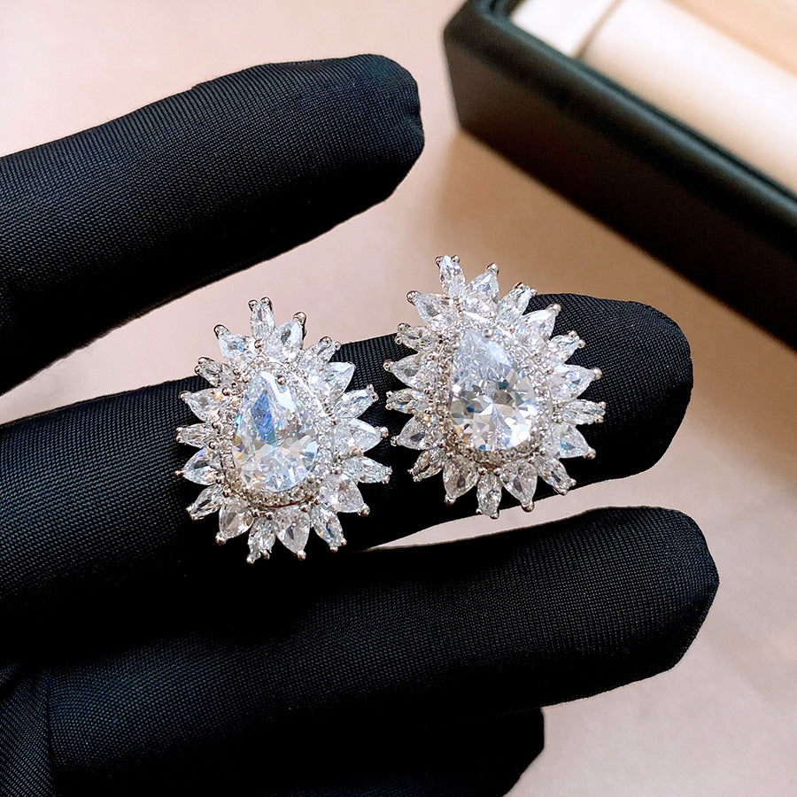 銀針歐美小衆鋯石水滴耳釘女時尚設計感跨境耳環輕奢高級感耳飾女