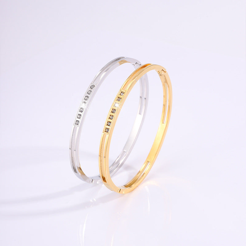 鈦鋼手鐲歐美跨境七顆鑽鏤空手鐲女生高級感輕奢不掉色個性手環