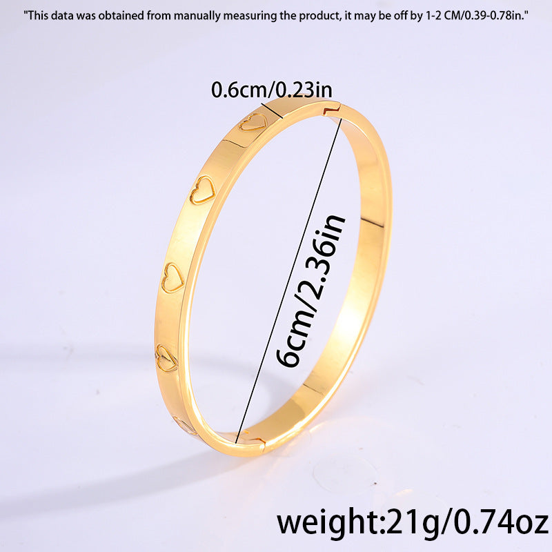 跨境新款不鏽鋼手鐲女時尚百搭歐美18K真金電鍍壓印愛心鈦鋼手環