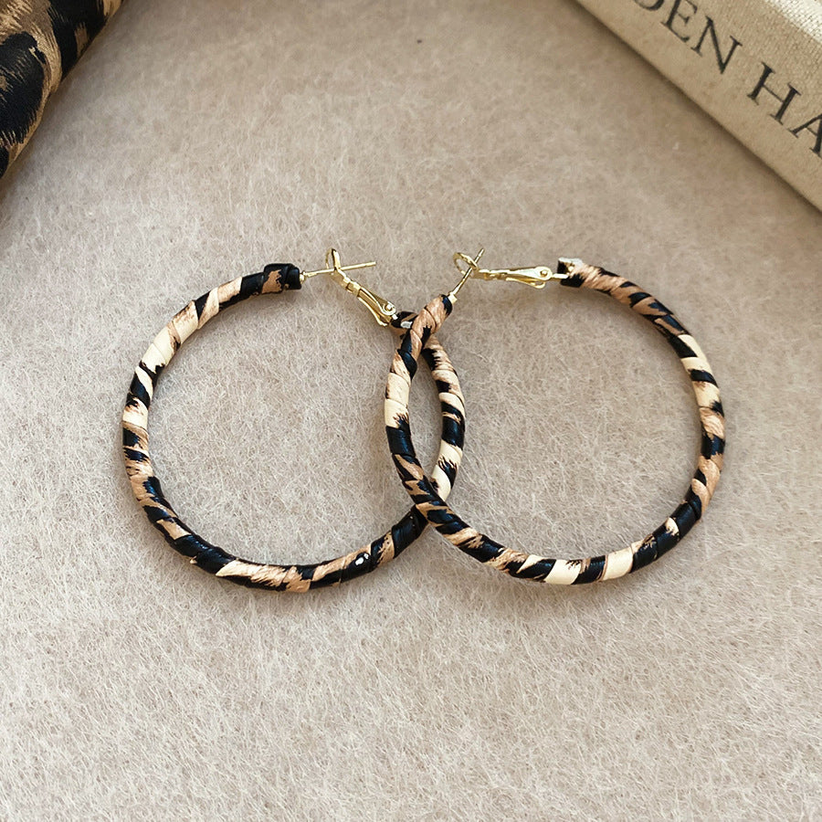 銀針樹脂暈染花朵耳環輕奢高級感耳釘復古時尚百搭耳飾設計感小衆