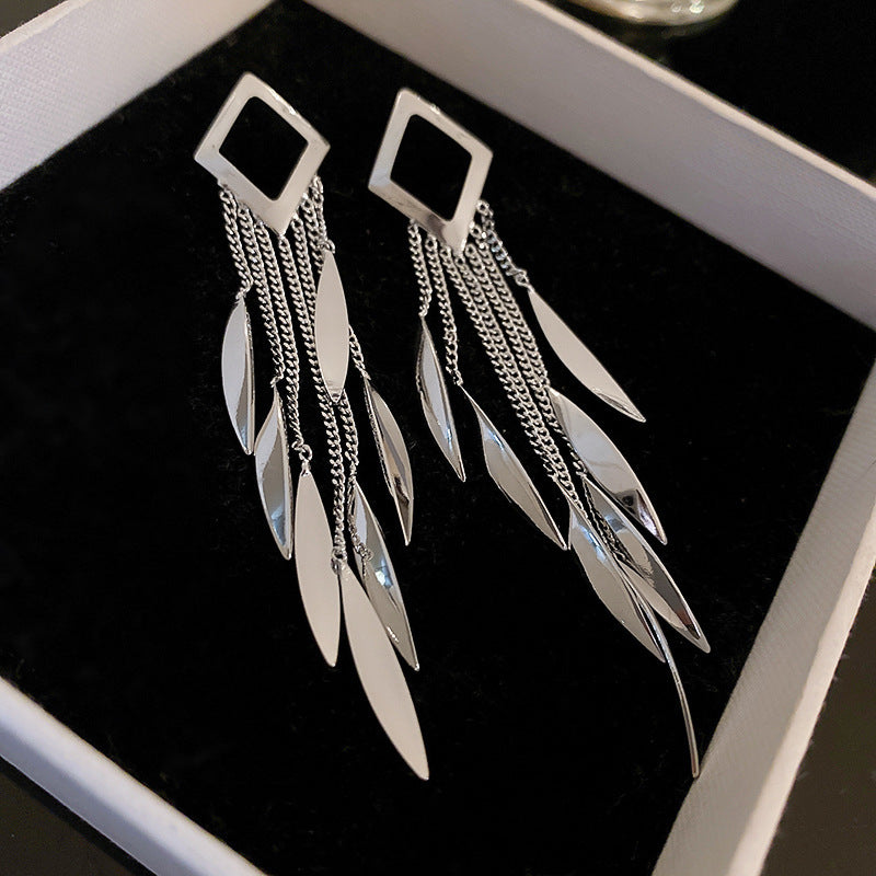 銀針跨境冷淡風銀色鑲鑽鋯石花朵珍珠耳環長款流蘇耳釘高級感耳飾