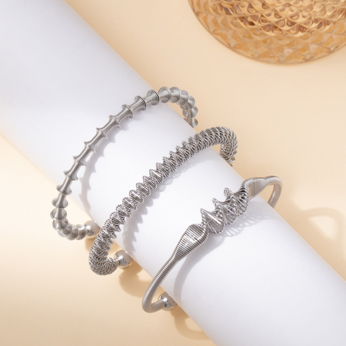 鈦鋼簡約手鐲彈力鋼絲跨境風歐美開口男女款高級感設計層次感手環