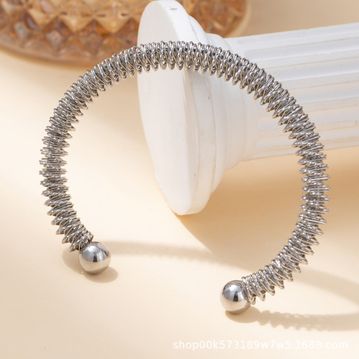 鈦鋼簡約手鐲彈力鋼絲跨境風歐美開口男女款高級感設計層次感手環