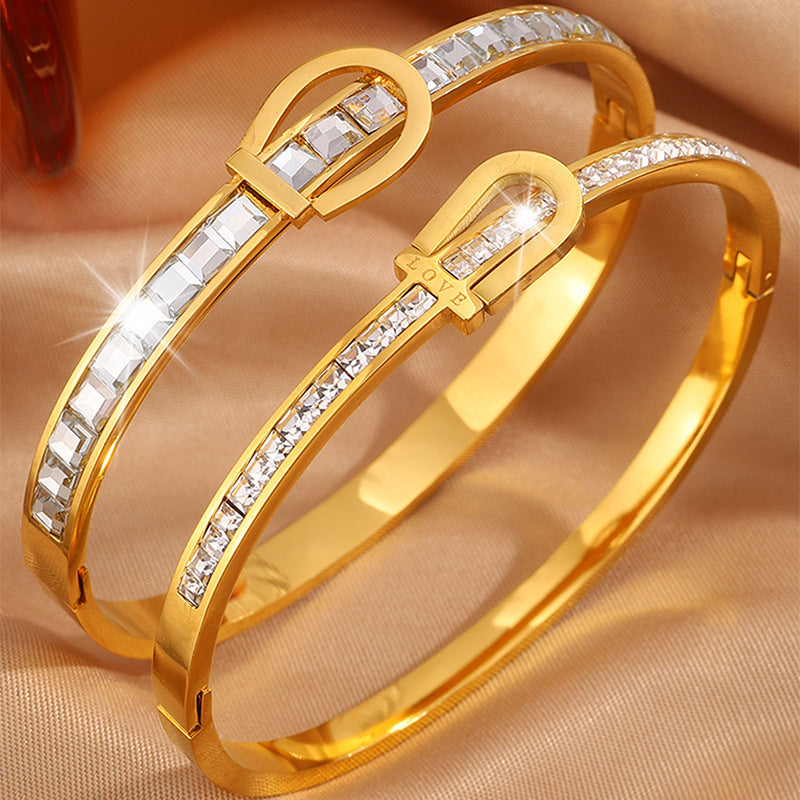 新款歐美風LOVE彎牌鈦鋼手鐲女高版本輕奢鑲鑽簡約大方排鑽手鐲