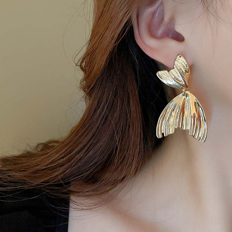 銀針歐美金屬風鏤空花朵魚尾珍珠耳環誇張氣質耳釘重工高級感耳飾