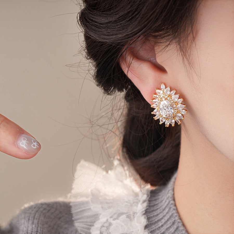 銀針歐美小衆鋯石水滴耳釘女時尚設計感跨境耳環輕奢高級感耳飾女