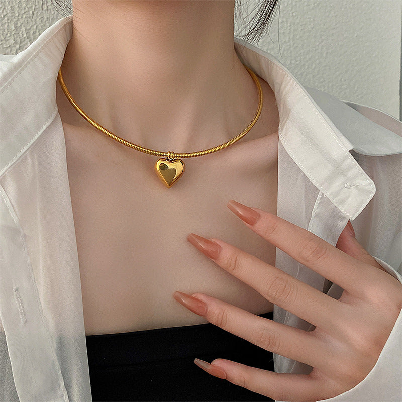鈦鋼金屬冷淡風愛心磁鐵項圈法式復古項鍊簡約頸鍊新款氣質項飾女