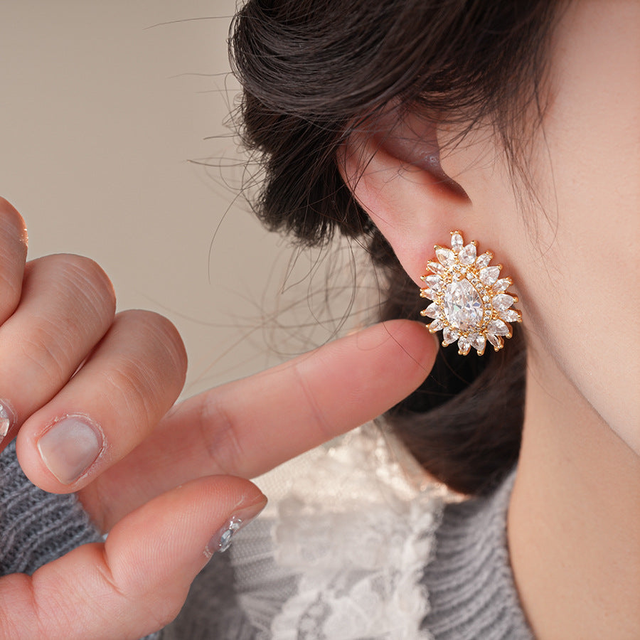 銀針歐美小衆鋯石水滴耳釘女時尚設計感跨境耳環輕奢高級感耳飾女