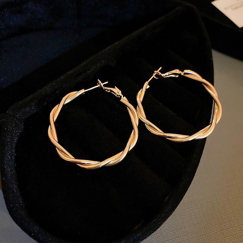 銀針歐美冷淡風鑲鑽愛心圓圈耳圈小衆簡約誇張耳環百搭高級感耳飾