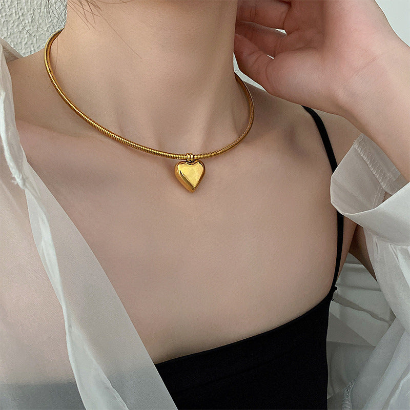 鈦鋼金屬冷淡風愛心磁鐵項圈法式復古項鍊簡約頸鍊新款氣質項飾女