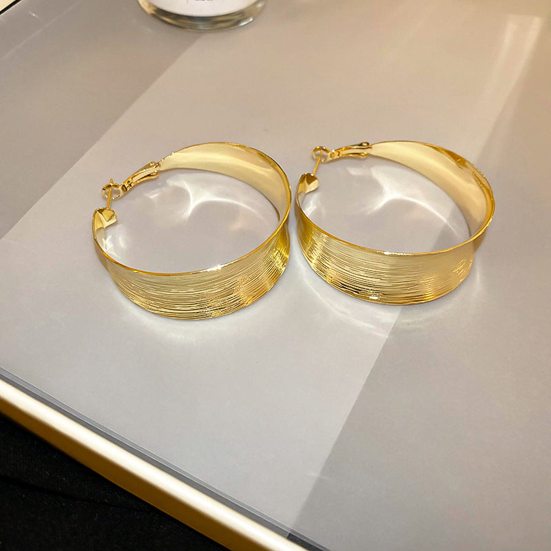 銀針歐美跨境金屬風素圈幾何耳圈氣質個性耳釘耳環誇張高級感耳飾