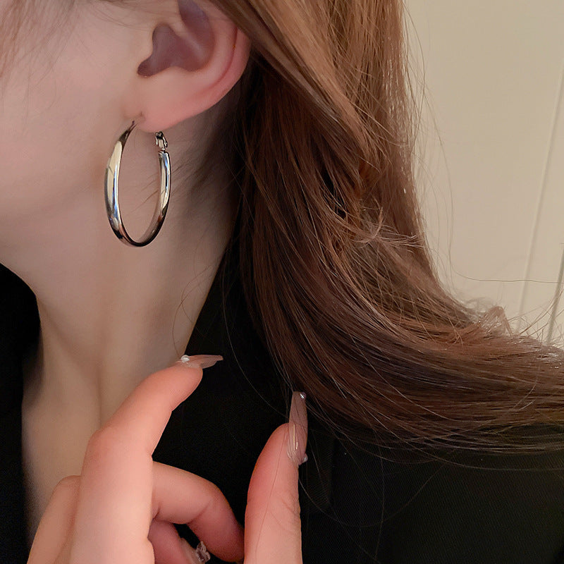 銀針歐美誇張銀色素圈愛心耳環冷淡風時尚耳圈輕奢個性高級感耳飾