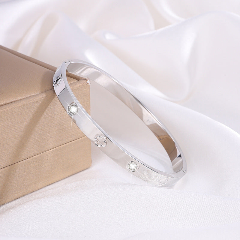 鈦鋼手鐲四葉花壓印手鐲女生高級感時尚網紅爆款不鏽鋼手鐲飾品