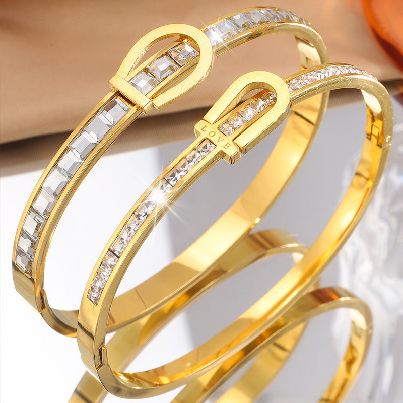 新款歐美風LOVE彎牌鈦鋼手鐲女高版本輕奢鑲鑽簡約大方排鑽手鐲